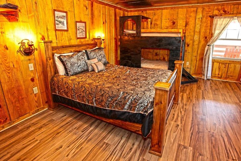Diamonds Old West Hotel Мърфрисборо Екстериор снимка