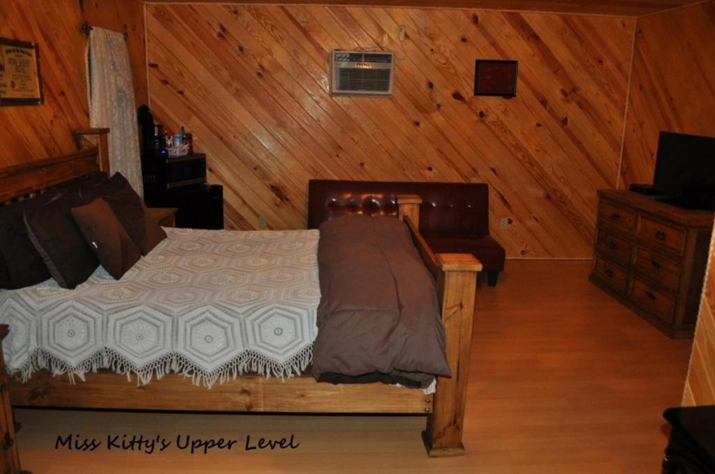 Diamonds Old West Hotel Мърфрисборо Екстериор снимка