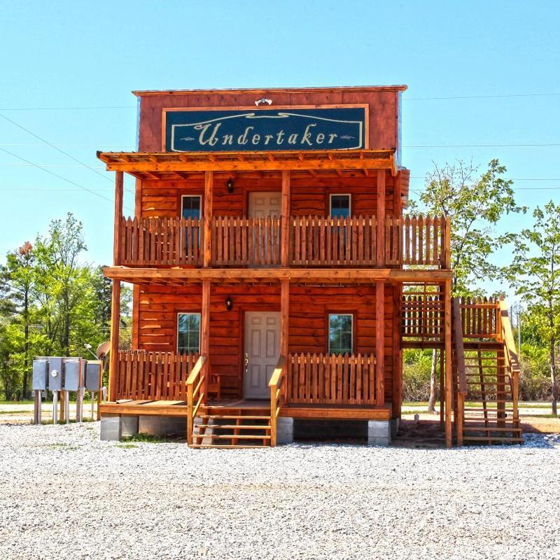 Diamonds Old West Hotel Мърфрисборо Екстериор снимка